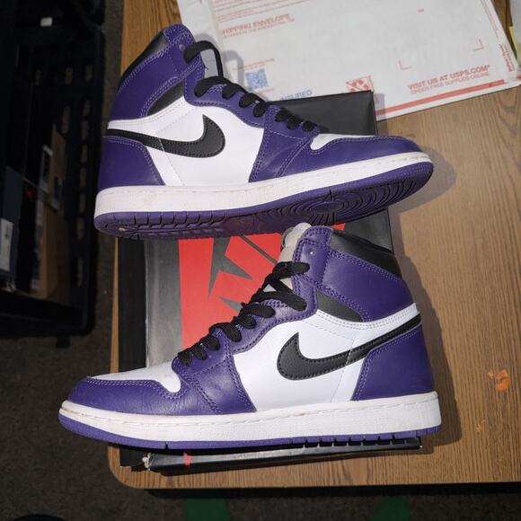 Size 7.5 - Jordan 1 Retro OG High Court Purple 2.0 main image 6